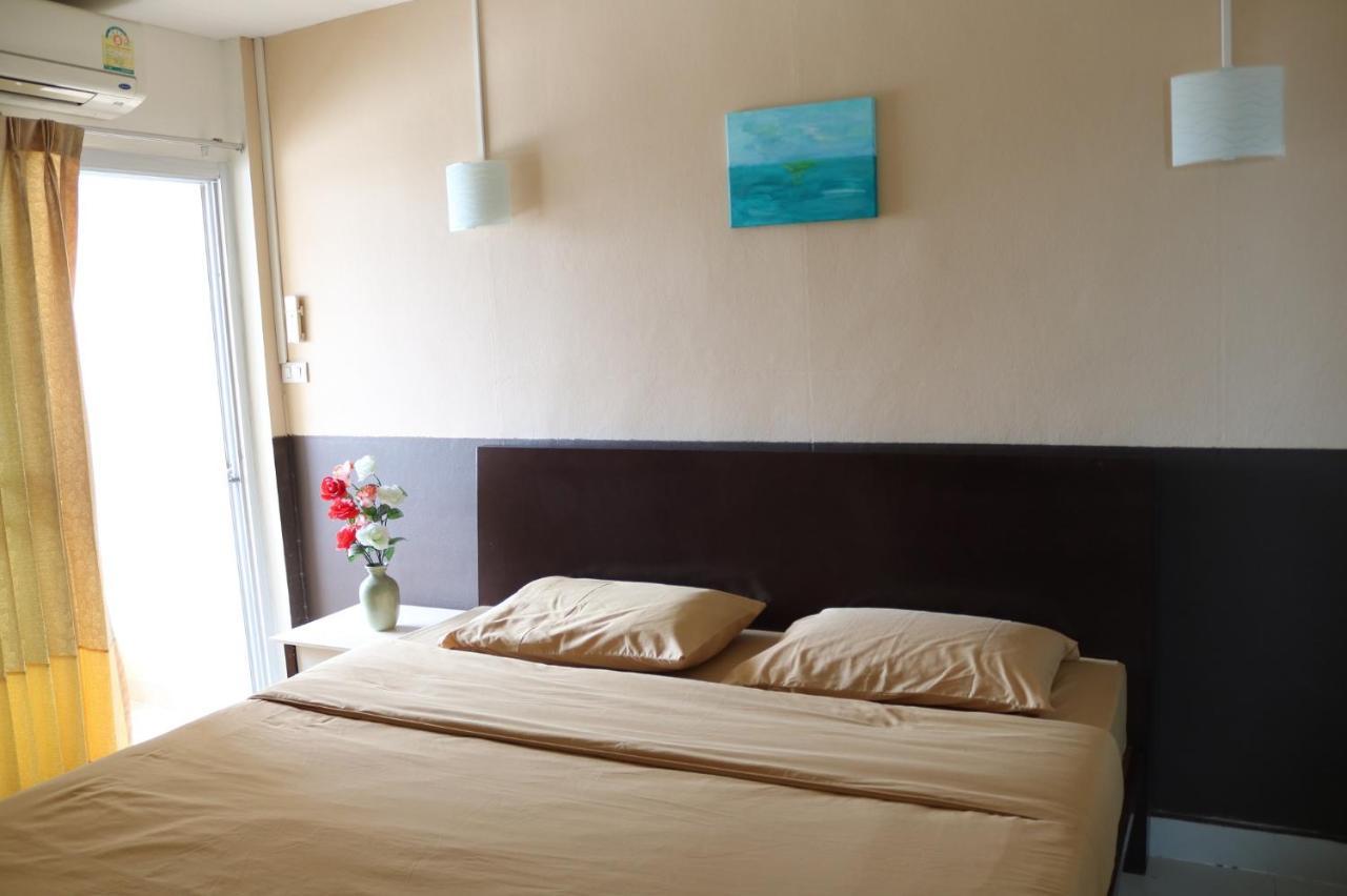 Ladapan Mansion Apartment Нонтабури Екстериор снимка