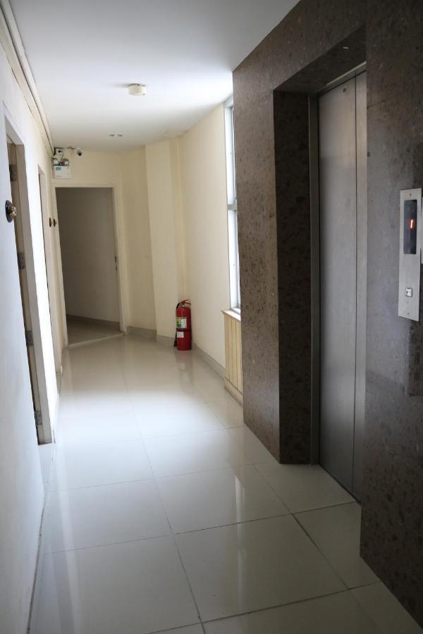 Ladapan Mansion Apartment Нонтабури Екстериор снимка