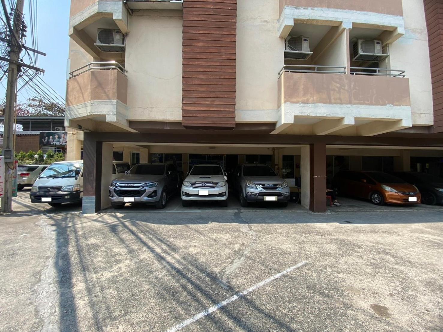 Ladapan Mansion Apartment Нонтабури Екстериор снимка